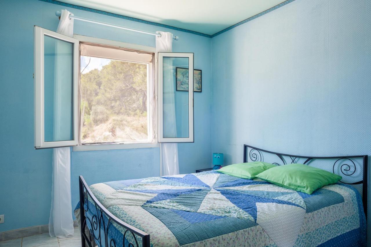 Appartement Avec Piscine Et Cuisine Roquefort-la-Bedoule Exterior photo